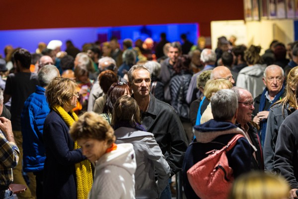 Hall du Quattro pendant les Rencontres de la Cinémathèque de Montagne