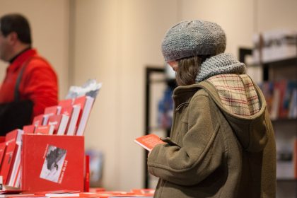 PHOTOS 2012 Librairie dans le hall 3.JPG
