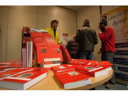 PHOTOS 2012 Librairie dans le hall 4.JPG