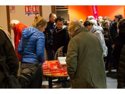 PHOTOS 2013 Librairie dans le hall 3.jpg